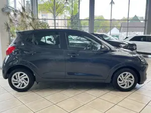 Hyundai i10 i10 1.0 AUTOMATIK|KAMERA|KLIMA|NAVI|5.J-GARANTIE Bild 2