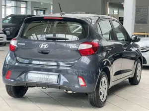 Hyundai i10 i10 1.0 AUTOMATIK|KAMERA|KLIMA|NAVI|5.J-GARANTIE Bild 3