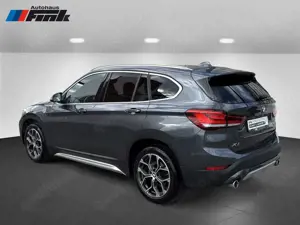 BMW X1 xDrive20d  xLine DAB LED RFK Navi Tempomat Bild 4