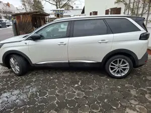 Peugeot 5008 PureTech 130 Stop  Start Roadtrip 7 Sitzer
