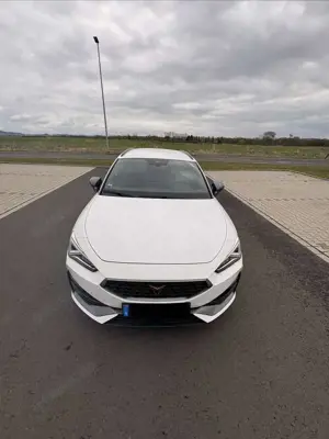 CUPRA Leon Leon Sportstourer 1.4 e-Hybrid (150 kW System)