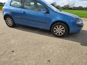 Volkswagen Golf Golf V  3-Türer 1.4 FSI Tempomat, AHK, Tüv Neu