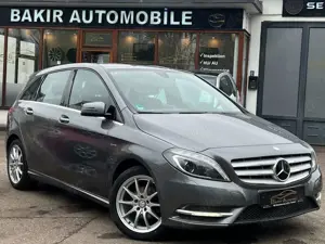 Mercedes-Benz B 180 B 180 Edition 1 *NAVI*PDC*AHK*SHZ*ALU*TEMPOMAT*