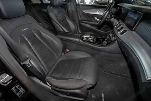 Mercedes-Benz E 63 AMG 4M AMG PANORAMA+AIRMATIC+TOTWINKEL+19" Bild 4