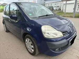 Renault Grand Modus Dynamique mit Fahrradträger (Velofix)