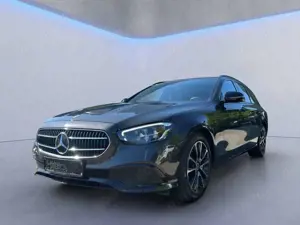 Mercedes-Benz E 300 d 4Matic Avantgarde LED/AHK/MBUX/SHZ/ACC