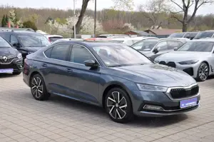 Skoda Octavia 1.5 TSI ACT First Edition ACC-MEMORY-HUD-LED-RKAM