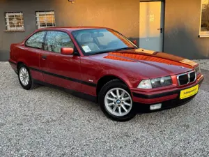 BMW 318 E36 318is Coupé Automatik Comfort 2. Hand Leder Bild 2