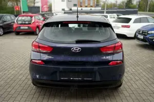 Hyundai i30 Trend SitzLenkradheizung Tempomat Einparkhi Bild 5