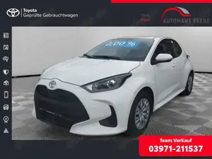 Toyota Yaris 1.5 Hybrid Business Edition NAVI ACC