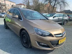 Opel Astra J Sports Tourer*Klima,Temp.,PDC hi., Nr.16 Bild 3