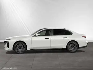 BMW 740 d xDrive M Sport|AHK|SkyLounge|DAPAProf. Bild 5