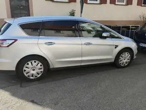Ford S-Max Titanium