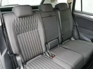 Volkswagen Tiguan Allspace 2.0 TDI DSG AHK ACC LED Heckklap Bild 5