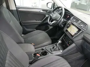 Volkswagen Tiguan Allspace 2.0 TDI DSG AHK ACC LED Heckklap Bild 4