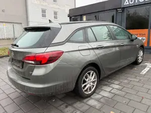 Opel Astra K Sports Tourer Active Start/Stop 1,6 Bild 4