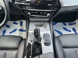 BMW 520 d Sport LED Head-Up Leder BLIS Garantie