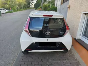 Toyota Aygo Aygo 5-Türer x-play touch Bild 4