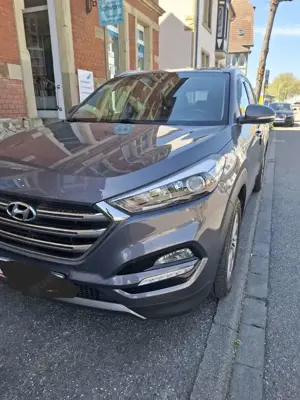 Hyundai TUCSON Tucson Diesel 2.0 CRDi 2WD Style Bild 3