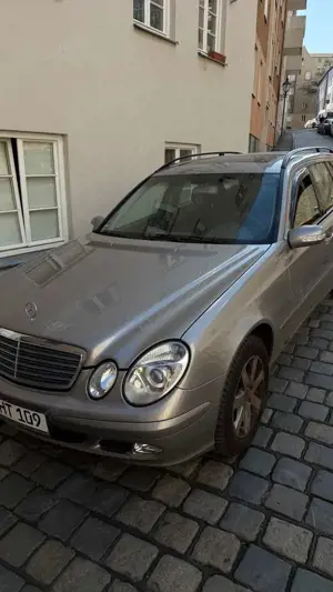 Mercedes-Benz E 200 E-Klasse T-Modell T Kompressor Automatik Classic