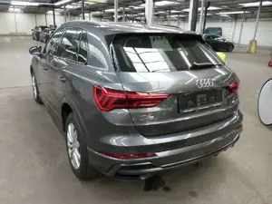 Audi Q3 40 2.0 TDI quattro S line Matrix Virtual 360° Bild 5