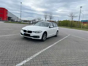 BMW 320 320d Touring Aut. Advantage