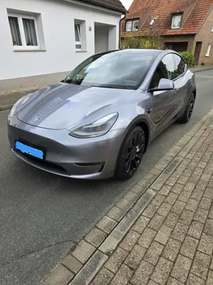 Tesla Model Y Performance Dual Motor AWD