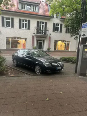 Mercedes-Benz C 320 CDI DPF 7G-TRONIC Avantgarde Bild 2