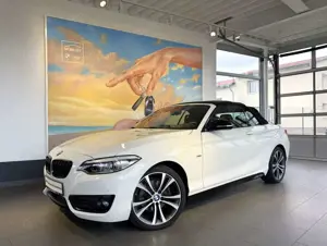 BMW 220 i Cabrio Sport Line KAM+KOMF+LEDer+HARM+DAB+ Bild 2