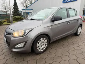 Hyundai i20 Trend Klima HU/AU Neu 8-Fach bereift