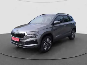 Skoda Karoq 2.0 TDI DSG Drive 4x4 AHK NAVI MATRIX RFK ACC KESS