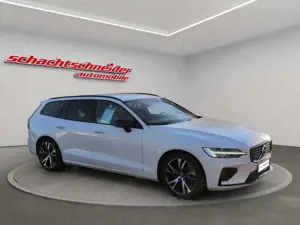 Volvo V60 Recharge T6 AWD R-Design+Xenium+HarmanK Bild 4