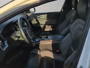 Volvo V60 Recharge T6 AWD R-Design+Xenium+HarmanK Bild 5