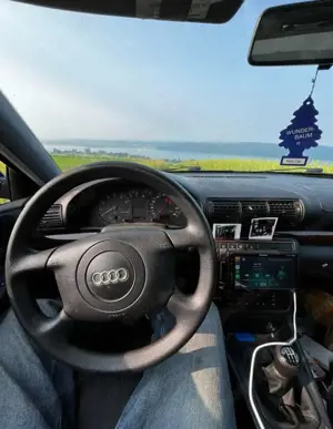 Audi A4 1.6