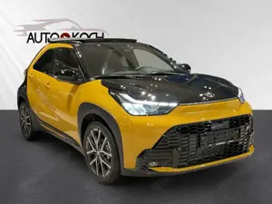 Toyota Aygo X GR SPORT 1,5-l-Hybrid Faltdach Navi JBL LED Apple