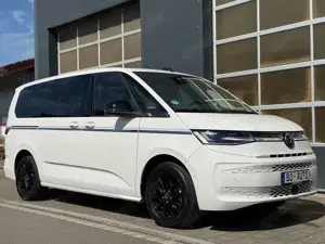 Volkswagen T7 Multivan Style Lang PANO Leder LED IQ ACC 8-fach Keyless 18
