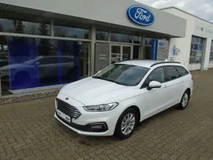 Ford Mondeo Hybrid Trend