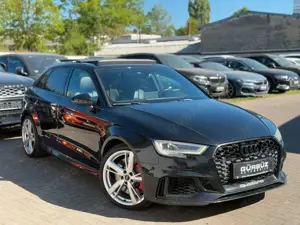Audi RS3 Quattro 1.HD Matrix LED Pano  Bang  Olufsen