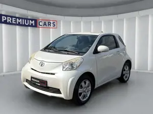 Toyota iQ