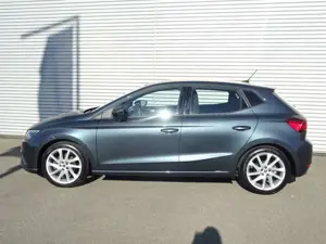 SEAT Ibiza Ibiza 1.5 TSI FR OPF Navi/Autom./Klima LED/BC/eFH. Bild 3