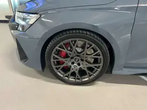Audi RS3 SPORTBACK/BUCKET SEATS/PANO/360°/ROTE NÄHTE Bild 5