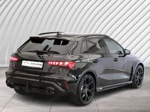 Audi RS3 Sportback 2.5 294 kW TFSI quattro Bild 3
