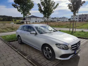 Mercedes-Benz E 220 d T 9G-TRONIC Avantgarde