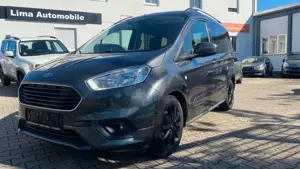 Ford Tourneo Courier Titanium / 1. Hand