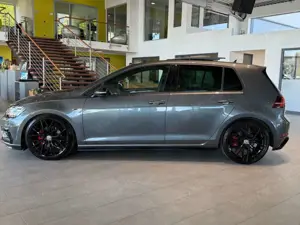 Volkswagen Golf VII Lim. R-Line*Keyless*Panorama*Ambiente* Bild 3