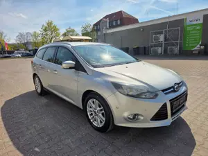 Ford Focus Titanium+abn.AHK+NAVI+Parkasyst.