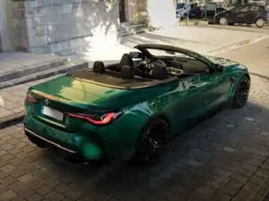 BMW M4 M4 Cabrio Competition M xDrive Bild 3