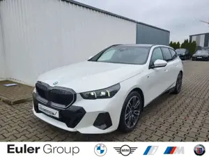 BMW 520 i M-Sport PRO SR19'' PANO AHK ICONIC AdLED H/K Par