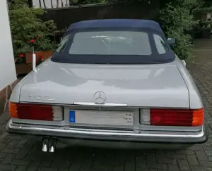 Oldtimer Mercedes Benz 280 SL R107 Cabrio, Bild 2