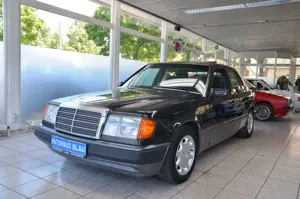 Mercedes-Benz 230 E W124 *AUTOMATIK*KLIMA*H-KENNZEICHEN*